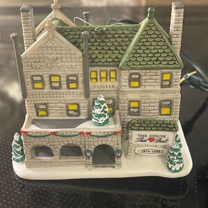 Dept 56 “The First House That Love Built” Ronald McDonald House 25th Anniversary